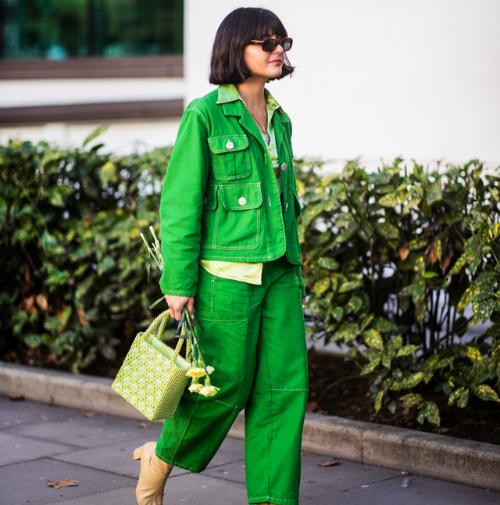 Monochromatic Look