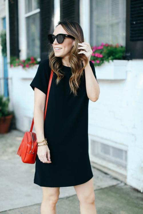 A Classic Shift Dress with Pumps for Timeless Elegance